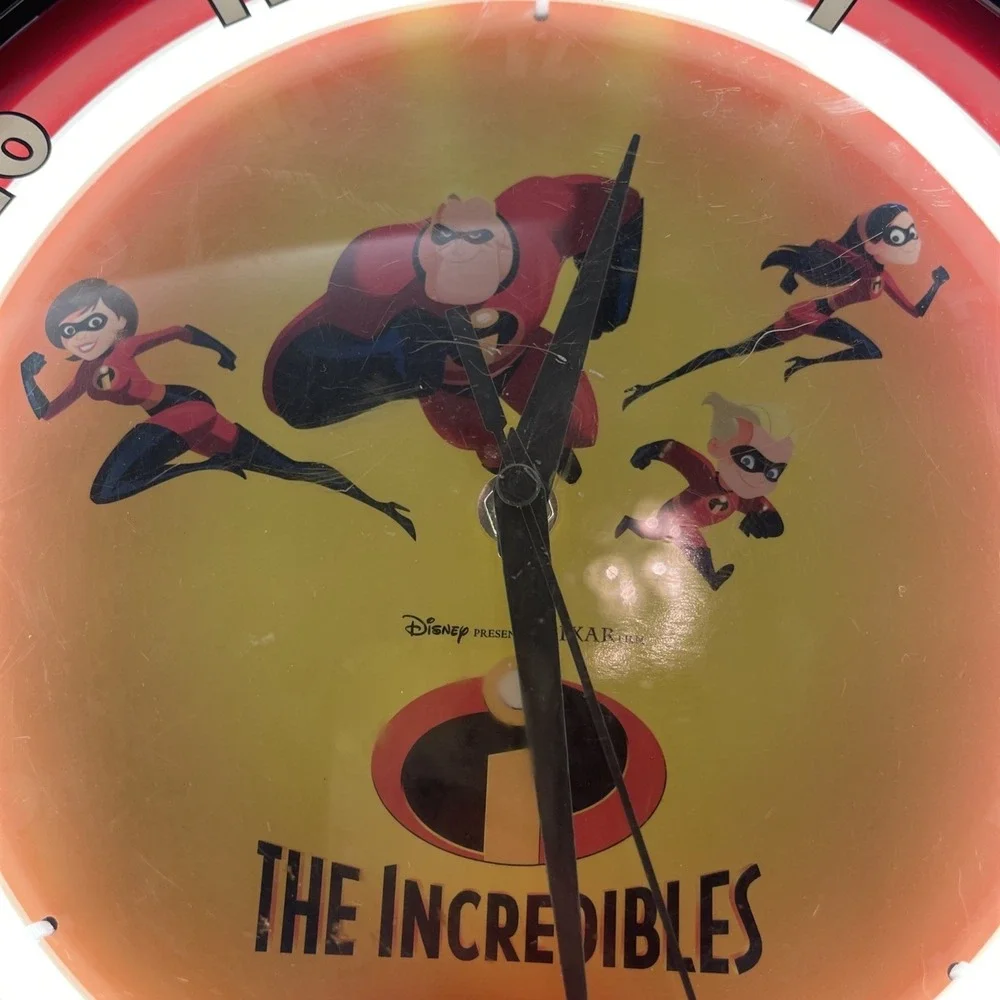 2005‎ Disney Pixar The Incredibles 12